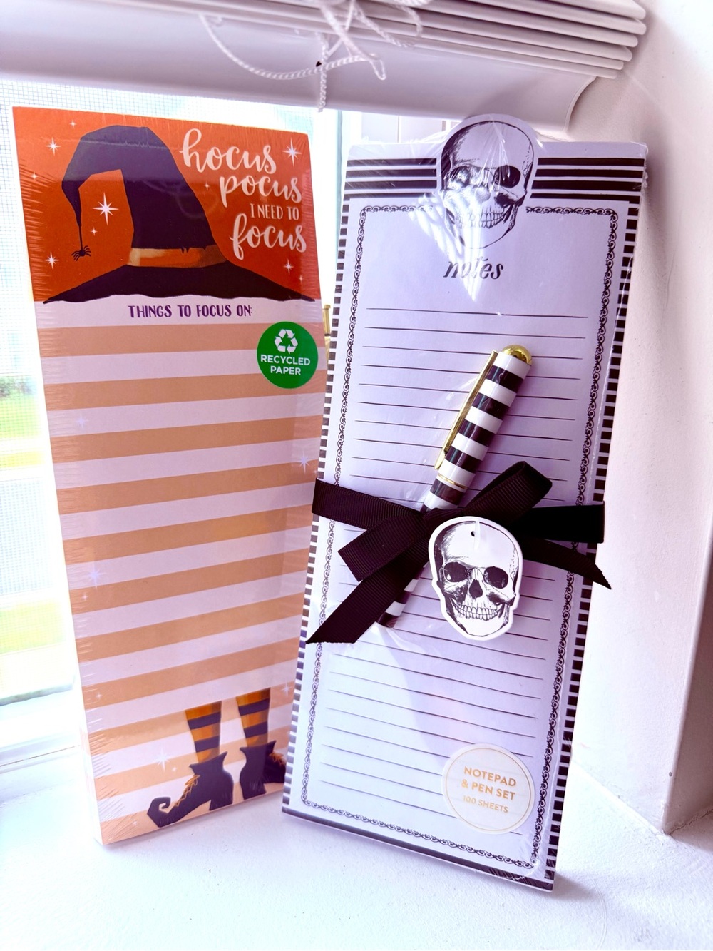 2 Halloween Notepad &Pen Sets